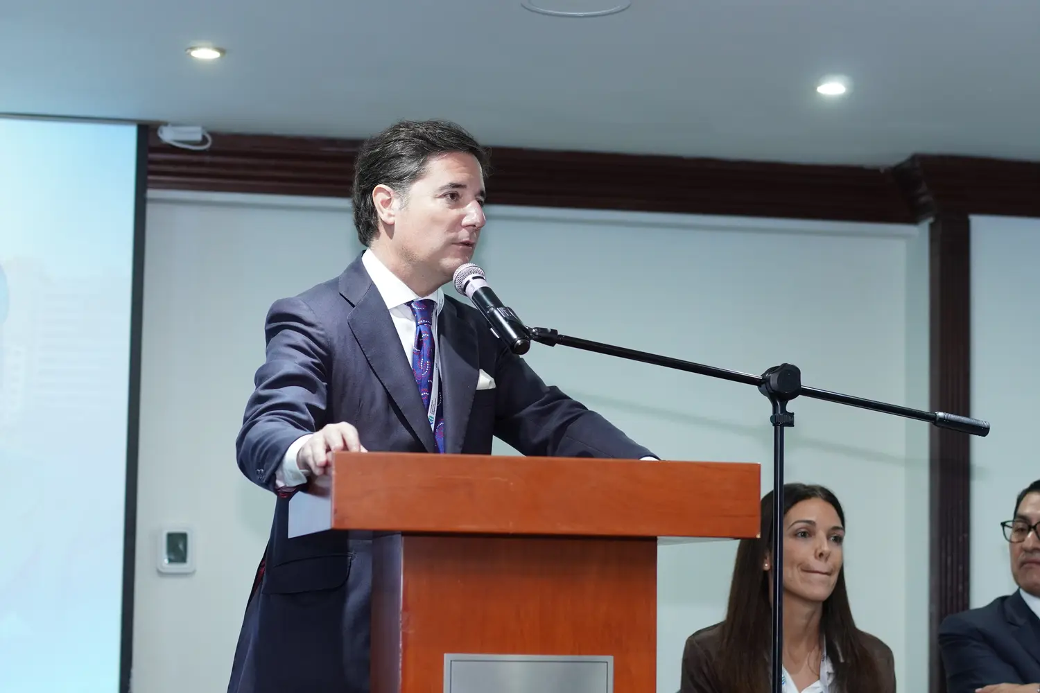 Ponencia durante el congreso
