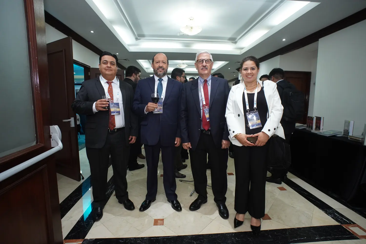 Encuentro entre participantes